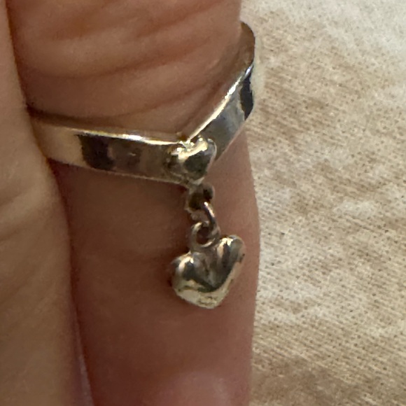 Dainty Sterling Silver puff heart dangle ring. - Picture 3 of 3